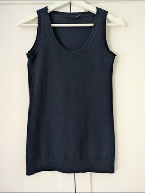 Donna Karan Cashmere Knit Vest Knit Top Navy Small|Capsule Wardrobe|Minimalist